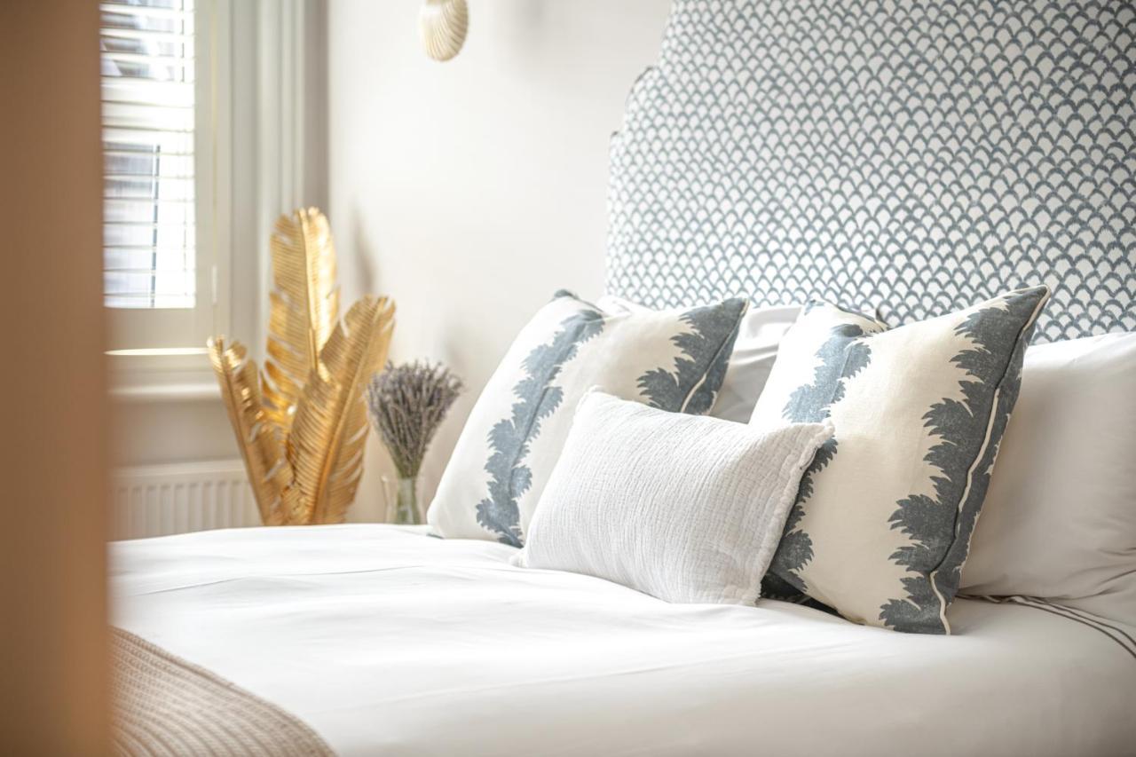 The Shell House Villa Bournemouth Bagian luar foto