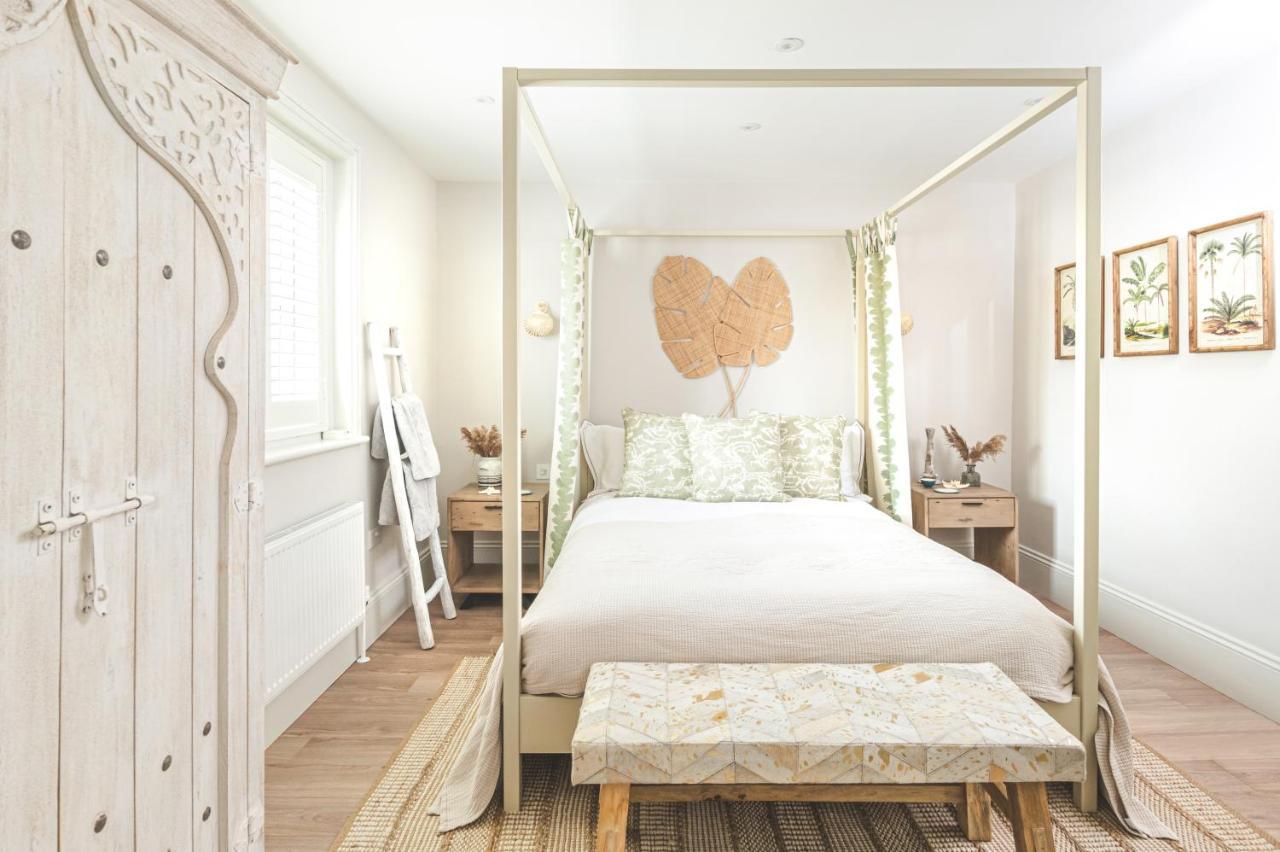 The Shell House Villa Bournemouth Bagian luar foto